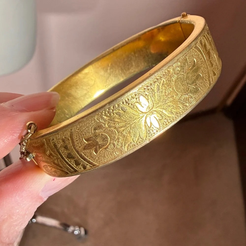 Antique Victorian 1880 stamped Gold filled Floral Etched Bangle Bracelet - Picture 10 of 16